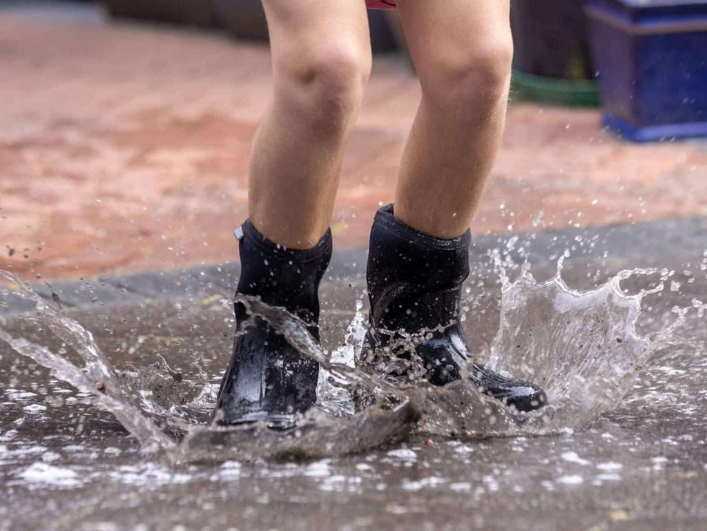 Kids Gumboots | Black Size 7 kids  only (small) image 3